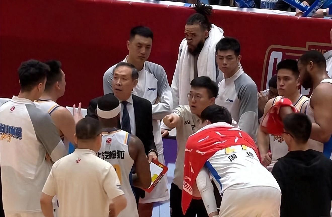 开云体育入口-北京输球揪出最大祸首！他上场17分钟，输14分，5失误打得真差